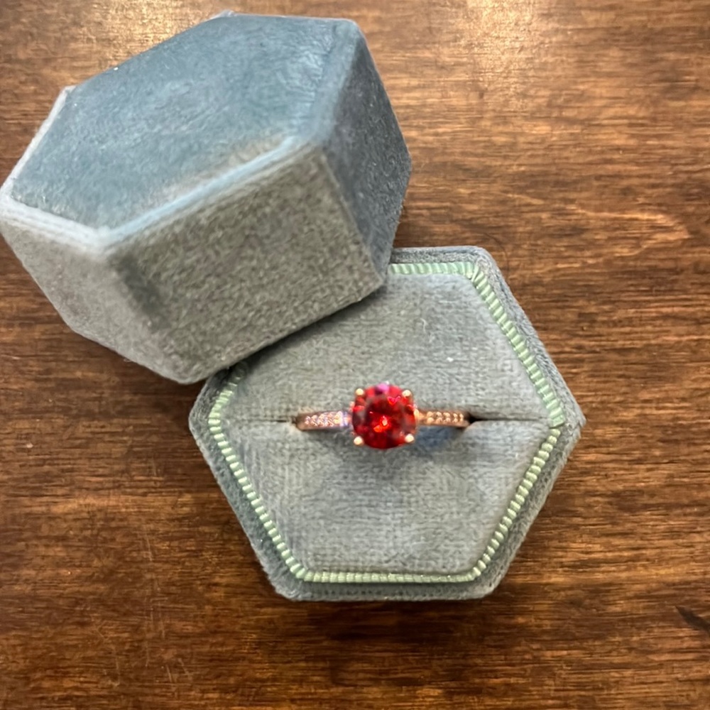 Fragrant Jewels Loves Me Loves Me Not ring size 8